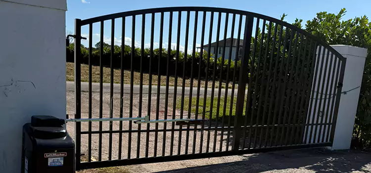 Driveway Fence Repair Deerfield